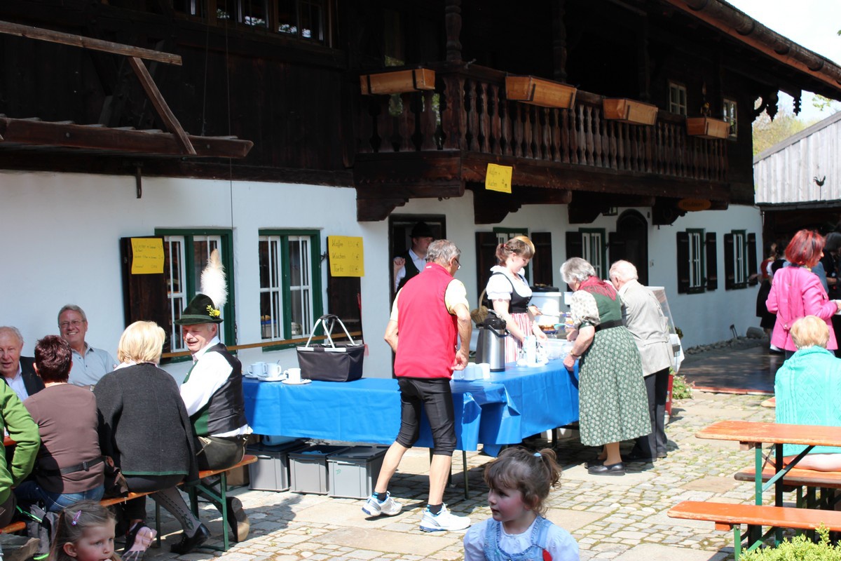 Familien-Volkstanz